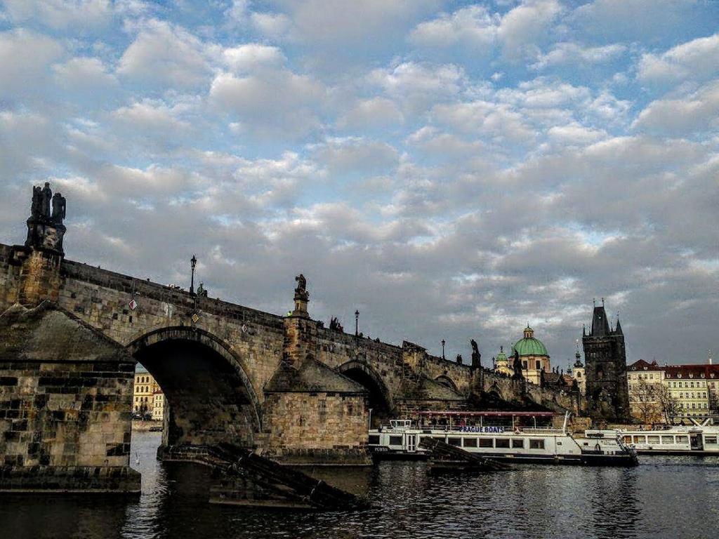 Hotel Wertheim Praha Bagian luar foto