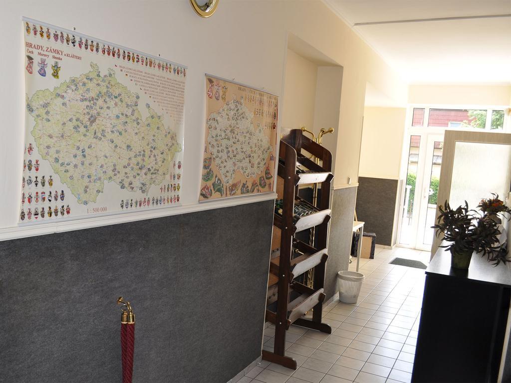 Hotel Wertheim Praha Bagian luar foto
